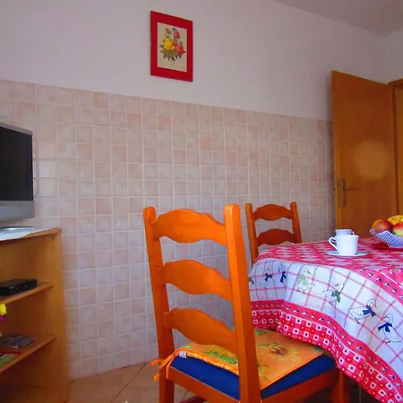 In - Istrien 11382 Appartement Pula
