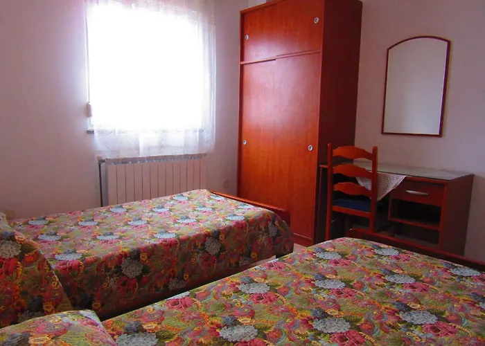 In - Istrien 11382 * פולה